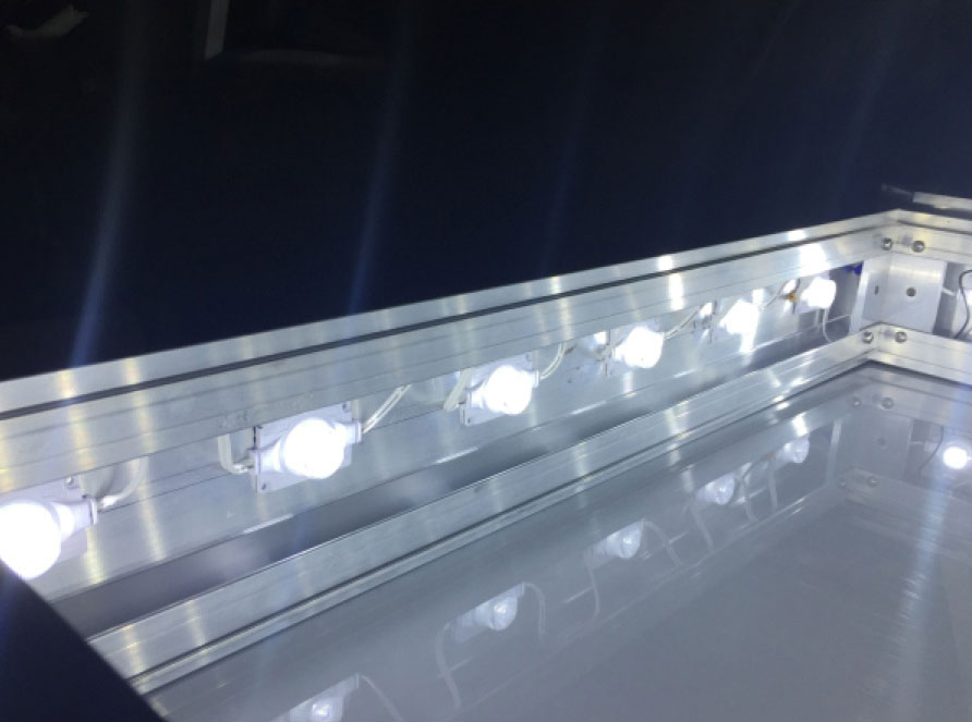 Light-Edge-Perimeter-Mounted-web.jpg
